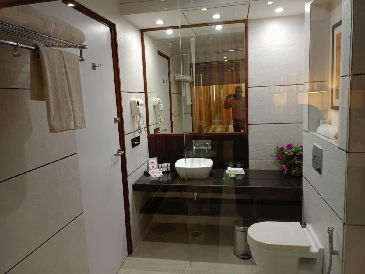 Spree Hotel Jaipur Buitenkant foto