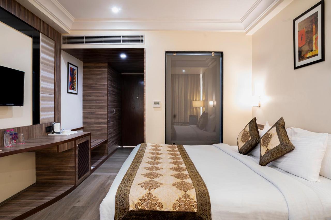 Spree Hotel Jaipur Buitenkant foto